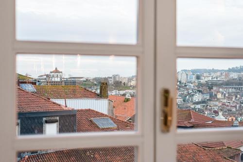 Door 65 - Historical Center Apartments Porto portugal