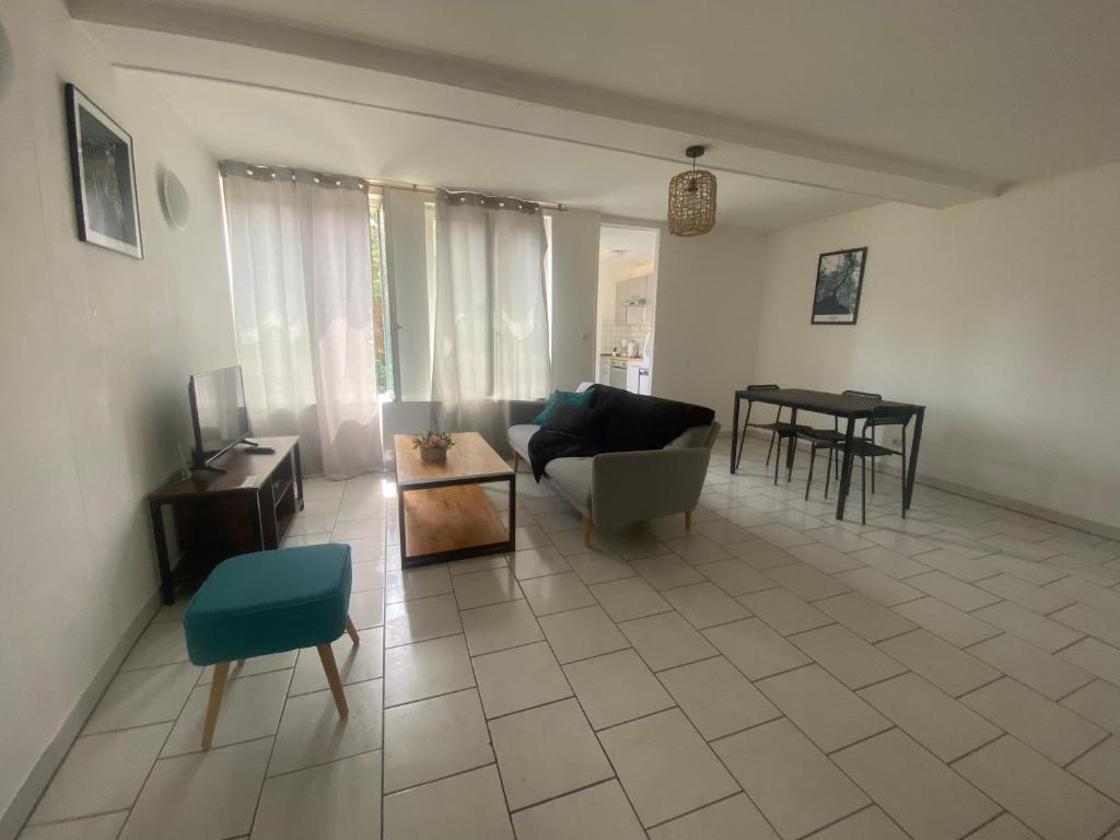 Appartement DOUAI 5 APPART 4 105 Rue du Pont du Rivage, 59500 Douai