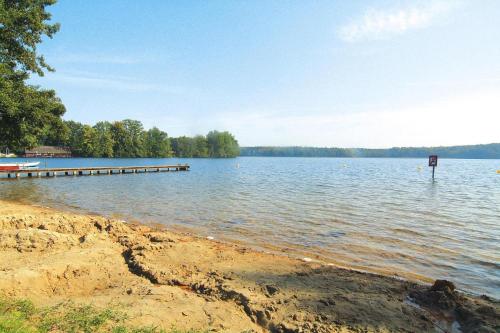 Maison de vacances Double Bungalow at the Black Lake, Black  Schwarz