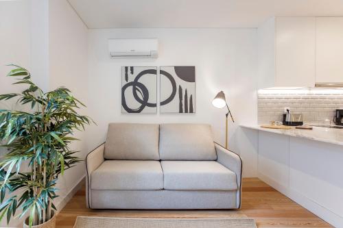 Downtown Wonder Flat w/ AC by LovelyStay Porto portugal