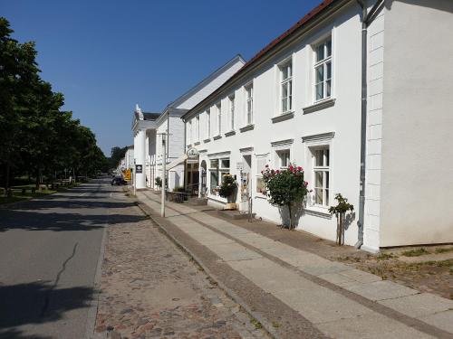 Maisons de vacances DTS Appartements Alleestrasse 9 Park Putbus