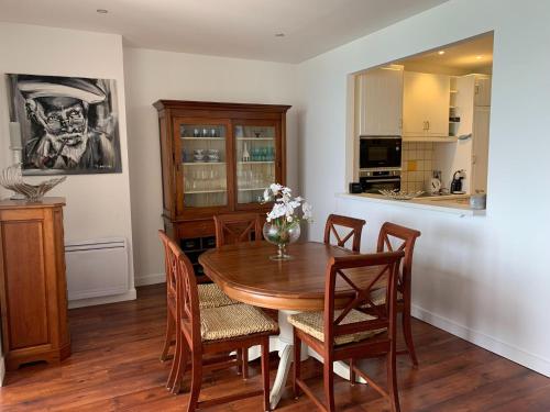 Appartement Duplex apartment in a prime seafront location, Treboul, Douarnenez  Douarnenez