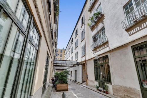 Duplex calme et lumineux au cœur de Bastille Paris france