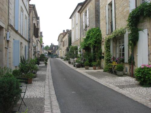 Appartement Duplex Carreyrou 20 rue Romieu Beaumont-du-Périgord