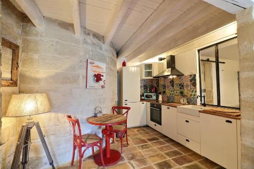 Appartement DUPLEX CENTRE HISTORIQUE UZES 14 Rue de la République Uzès