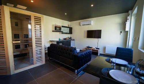 Appartement Duplex Shade of Grey avec Spa - Jaccuzi et Sauna Privatif 3 Rue des Platriers Fontenoy