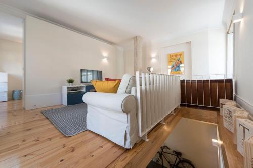 Appartement Duplex Wonder In Sé W/ Patio by LovelyStay Travessa da Rua Chã 6 0.1 Porto