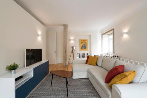 Duplex Wonder In Sé W/ Patio by LovelyStay Porto portugal