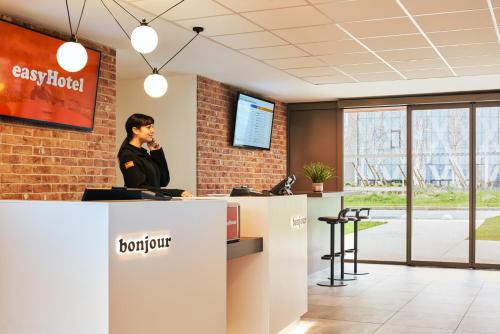 easyHotel Paris Charles de Gaulle Villepinte Tremblay-en-France france