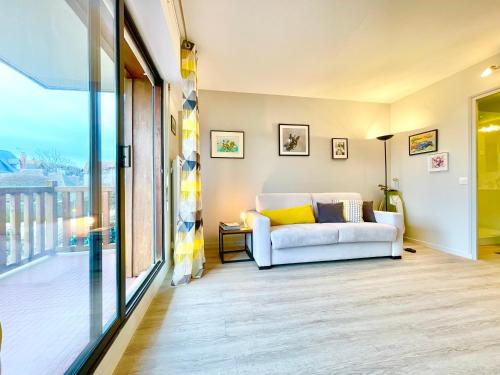 Appartement ECHAPPEE CHIC - Balcon - 150 m Casino Deauville & Plage 107A Rue Victor Hugo Deauville