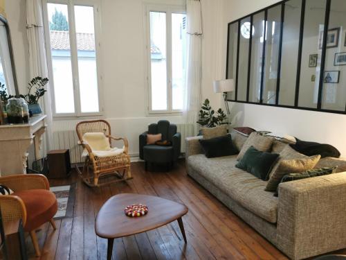 Appartement Echoppe Familiale Bordeaux Gare St Jean - Quartier Nansouty 22 Rue Kyrie Bordeaux