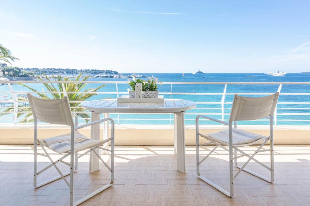 Appartement Eden Beach 11 boulevard Edouard Baudoin, 06160 Juan-les-Pins