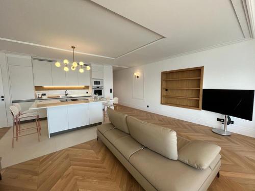 EDEN BEACH Luxueux appartement avec vue mer Antibes france