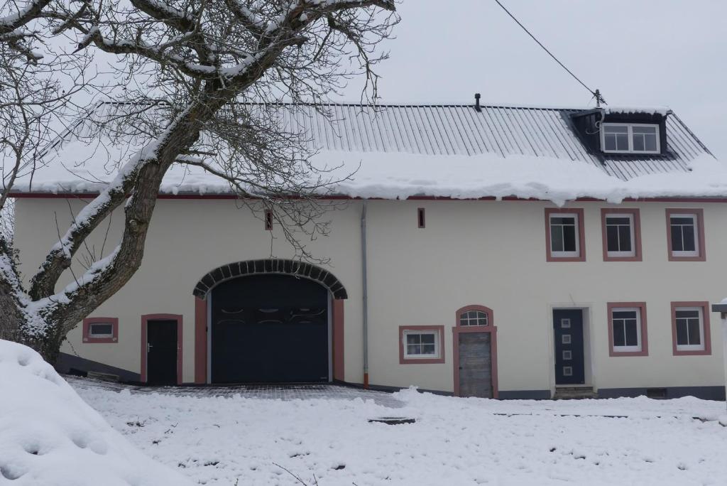 Maison de vacances Eifel Bauernhaus Müllesch 7 Brückenstraße, 56766 Berenbach