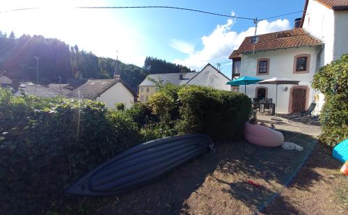 Maison de vacances Eifel Duitsland fraai vakantiehuis met tuin 4 Manderscheider Straße Eisenschmitt