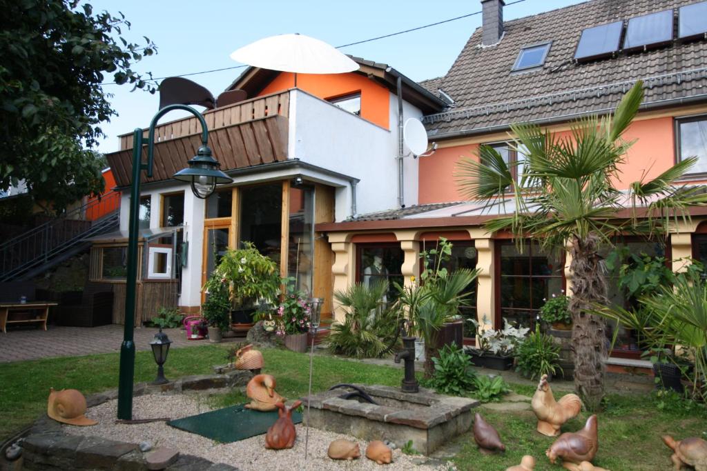 Appartement Eifelvulkan Zur Alten Eiche 2, 54552 Neichen