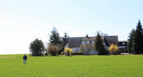 Ein Bett im Kornfeld - Haus Weitblick - mit Innenpool Schönfeld allemagne