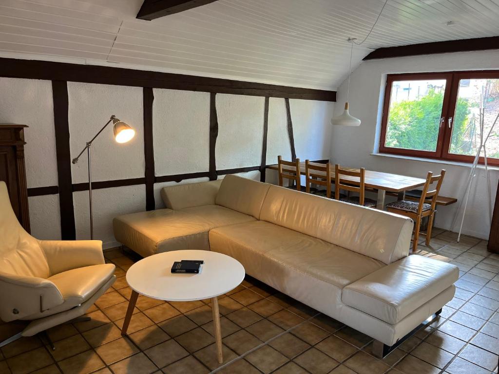 Appartement eine Wohnung für 7 Personen, Self Check-in auch zu später Stunde 6 Lichtenberger Straße, 64407 Fränkisch-Crumbach