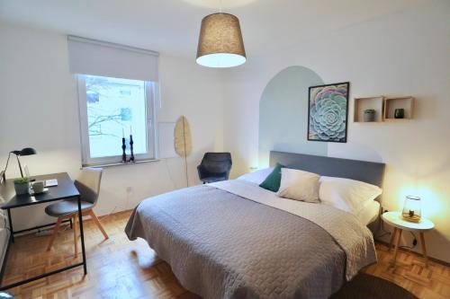 Appartement EMERALD APARTMENT: Free Parking + Netflix + Bathtub 10 Heerenstraße Essen