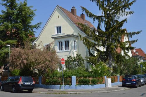 B&B / Chambre d'hôtes Emmas Kiesstraße 11 Neustadt an der Weinstraße