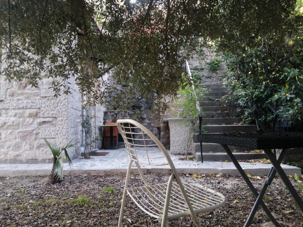 Maisons de vacances Emplacement idéal pour cette Maisonnette avec jardin et cuisine d'été 70 Avenue du Val de Vesqui, 06190 Roquebrune-Cap-Martin