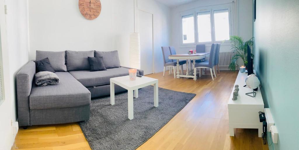 Appartement emplacement idéal/ tout confort/T4/garage/ calme 11 Rue Testenoire Lafayette, 42100 Saint Etienne