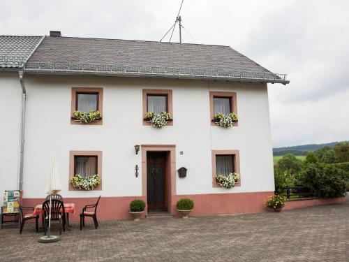 Maison de vacances Enjoy a holiday on the farm in a quiet area  Sellerich
