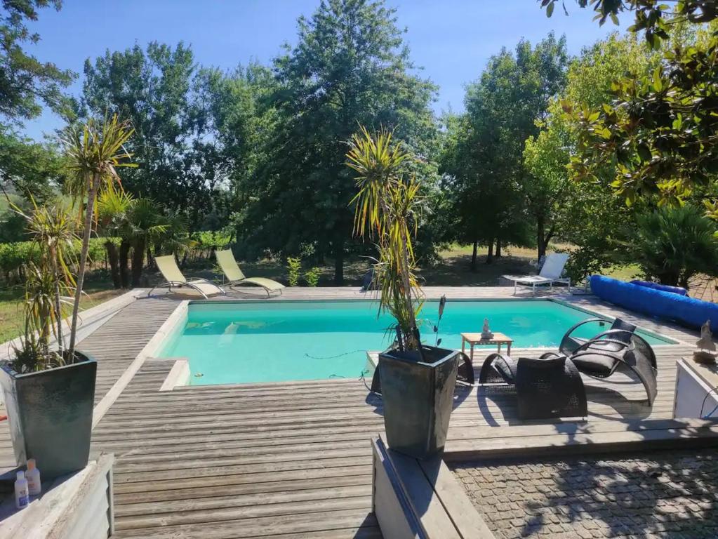 Villa Entre deux mers, piscine privée 754 Germenot, 33760 Soulignac