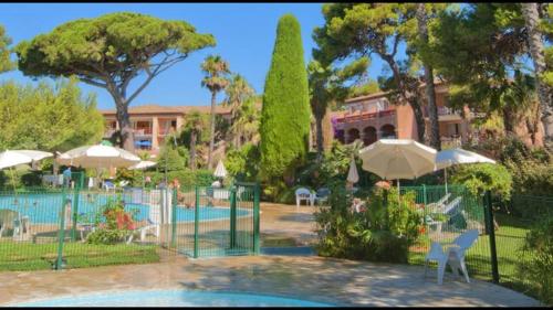 Entre mer et piscine Hyères france