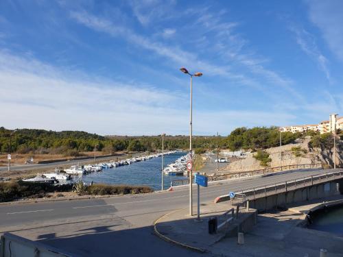 Appartement entre Narbonne plage et St Pierre Les Saladelles 1er étage 3 Quai Jean Bouteille Narbonne