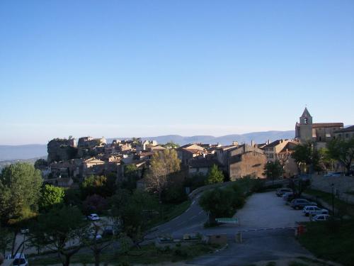 Entre Terre et Ciel. Saignon france