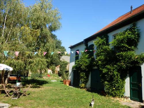 Appartements Erlebnishof GRÜNE KUH Profener Hauptstraße 11 OT Profen Elsteraue