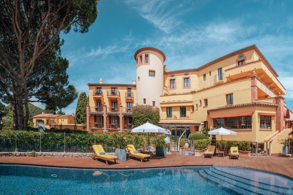 Hôtel Ermitage de l’Oasis - Cannes Mandelieu 26 Avenue Henry-Clews, 06210 Mandelieu-la-Napoule