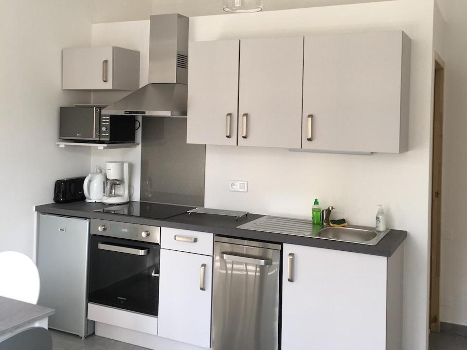 Appartement Ernella 4eme étage 14 avenue Emile SARI, 20200 Bastia