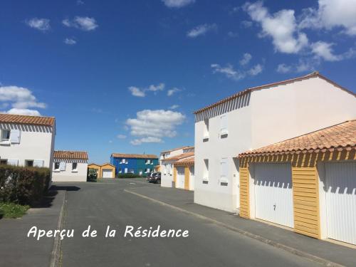 Maison de vacances Escale à l'île d'Oléron Résidence le Village Les Amareyeurs n 9 Boulevard Phillipe Daste Le Château-dʼOléron