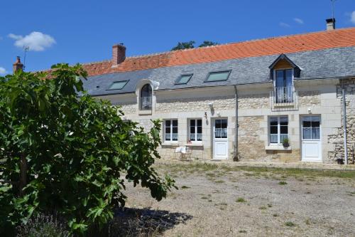 Séjour chez l'habitant Escale à Villeperdue chambre SAAREMAA La Barillonnerie La Barillonnerie