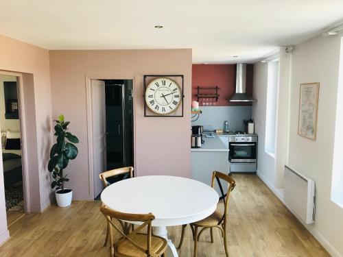 Appartement Escale face à la Loire 89 rue du maréchal de Lattre de Tassigny Chaumont-sur-Loire