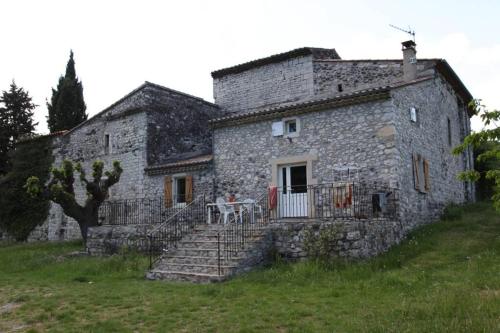 Escoutay dans bastide Médiévale Saint-Thomé france