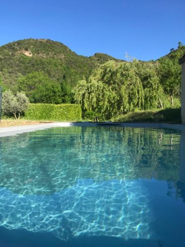 Estive des Angelettes Piscine chauffée Sauna Saint-Ferréol-Trente-Pas france