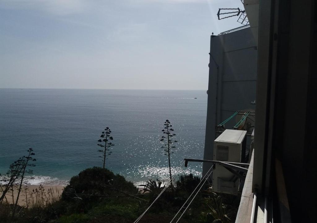 Maison de vacances Estudio T0 sobre a praia Rua Navegador Rodrigues Soromenho Bloco L - Apt 64, 2970-644 Sesimbra