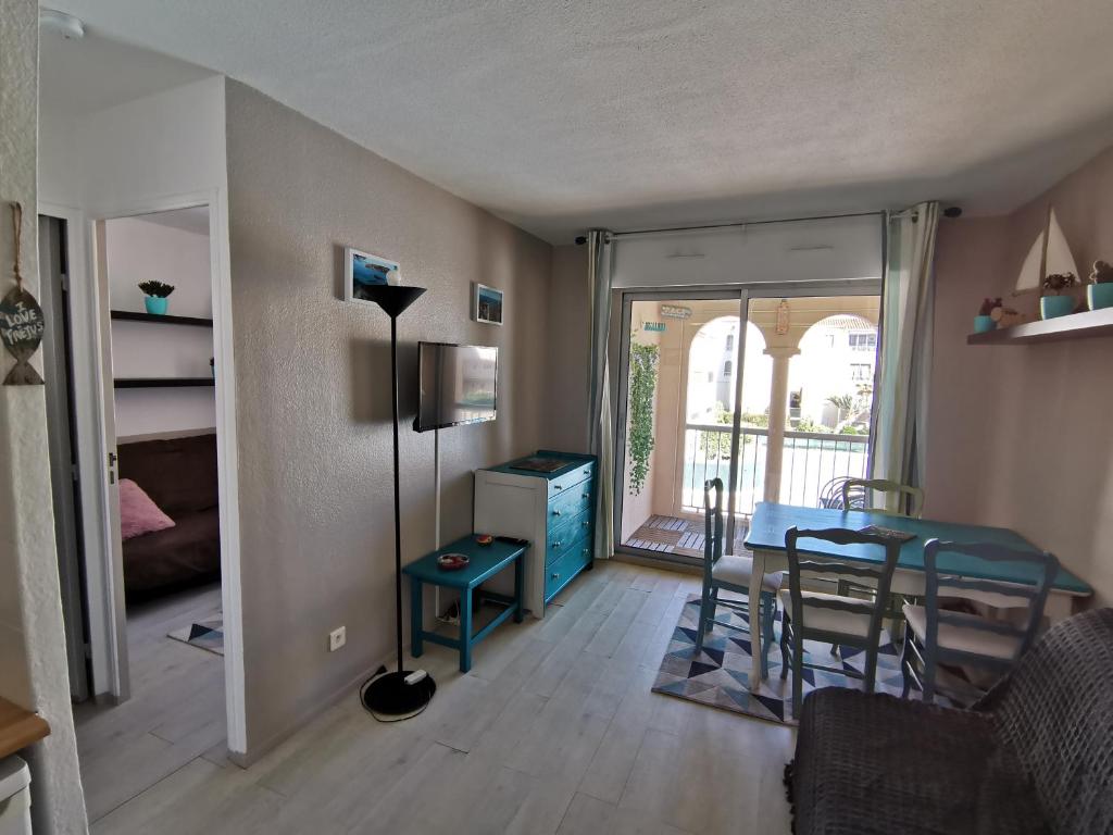 Appartement Etoile d'Azur T2, dans une résidence avec piscine. 407 Rue Gustave Bret, 83600 Fréjus