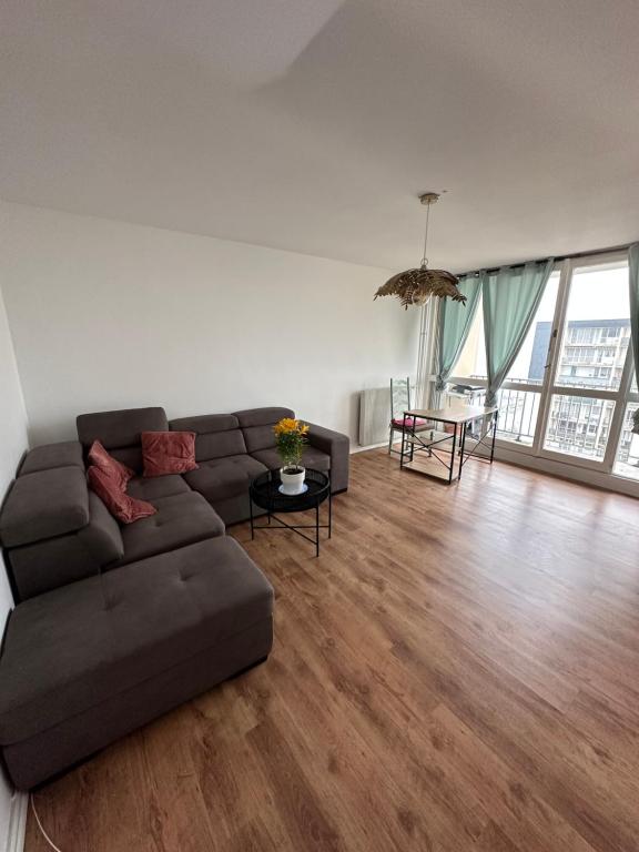 Appartement Étoile en banlieue parisienne 13 Avenue Aristide Maillol, 95370 Montigny-lès-Cormeilles