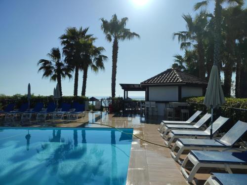 Evasion Corse Direct mer Piscine Terrasse Moriani-Plage france