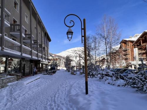 Hôtel Everest Hotel 876 avenue Olympique 73150 Val d'Isère Val dʼIsère