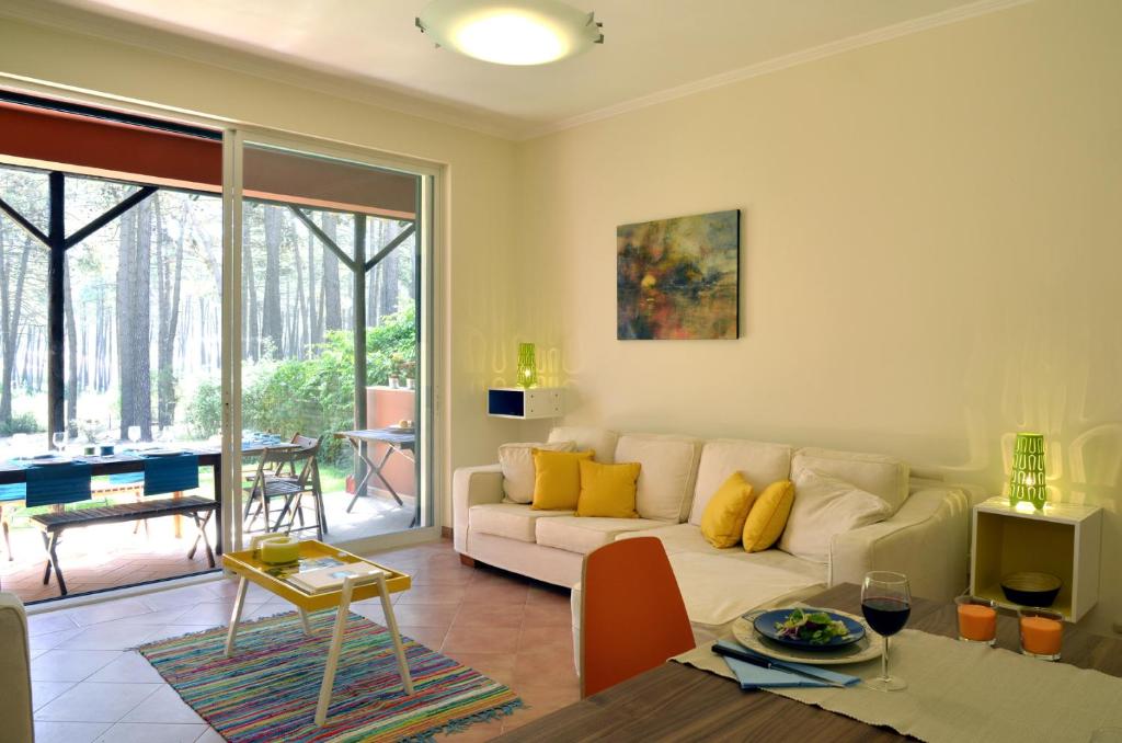 Maison de vacances Exciting Beach Villa Rua dos Pinheiros, 8, Rc Esq - Herdade da Aroeira, 2820-567 Charneca