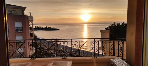 Exclusive Panoramic Sea View in Victoria Beach Menton france