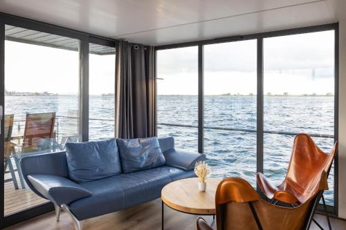 Bateau-hôtel exclusives Hausboot \ Warteburgweg 7 Heiligenhafen