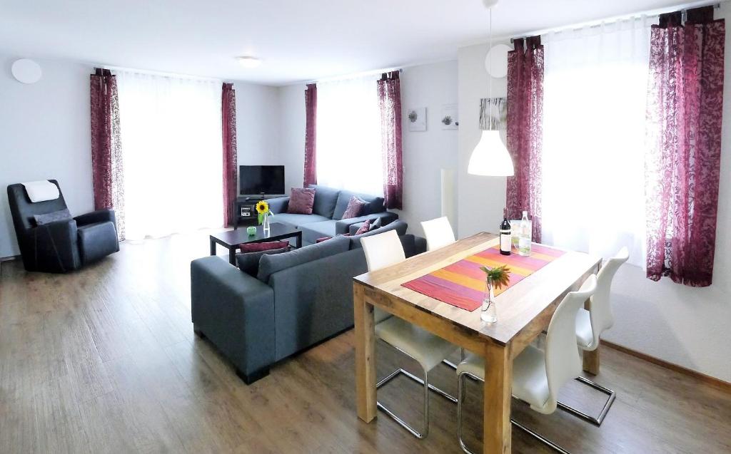 Appartements Exklusiv Ferienwohnung Bodensee 14 Poststraße, 88690 Uhldingen-Mühlhofen