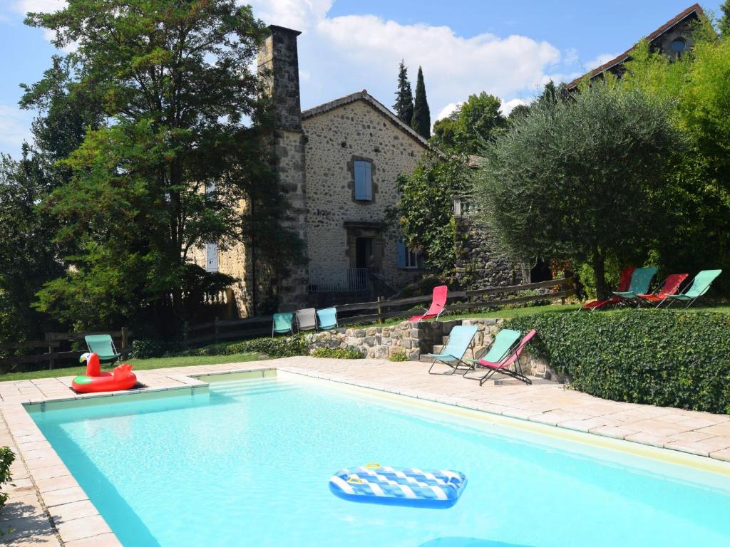 Maison de vacances Exotic Holiday Home in Ard che with Swimming Pool , 7381 Fabras