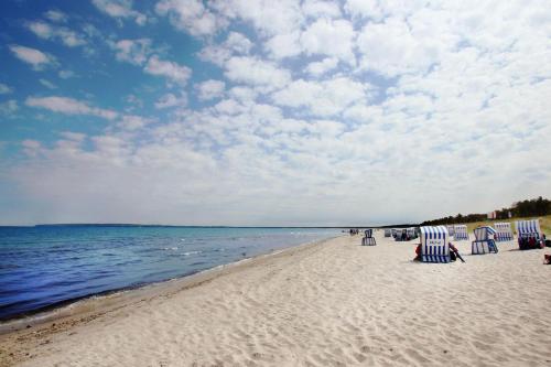 F-1072 Haus am Strand FeWo 04 strandnah, Balkon, Meerblick Juliusruh allemagne